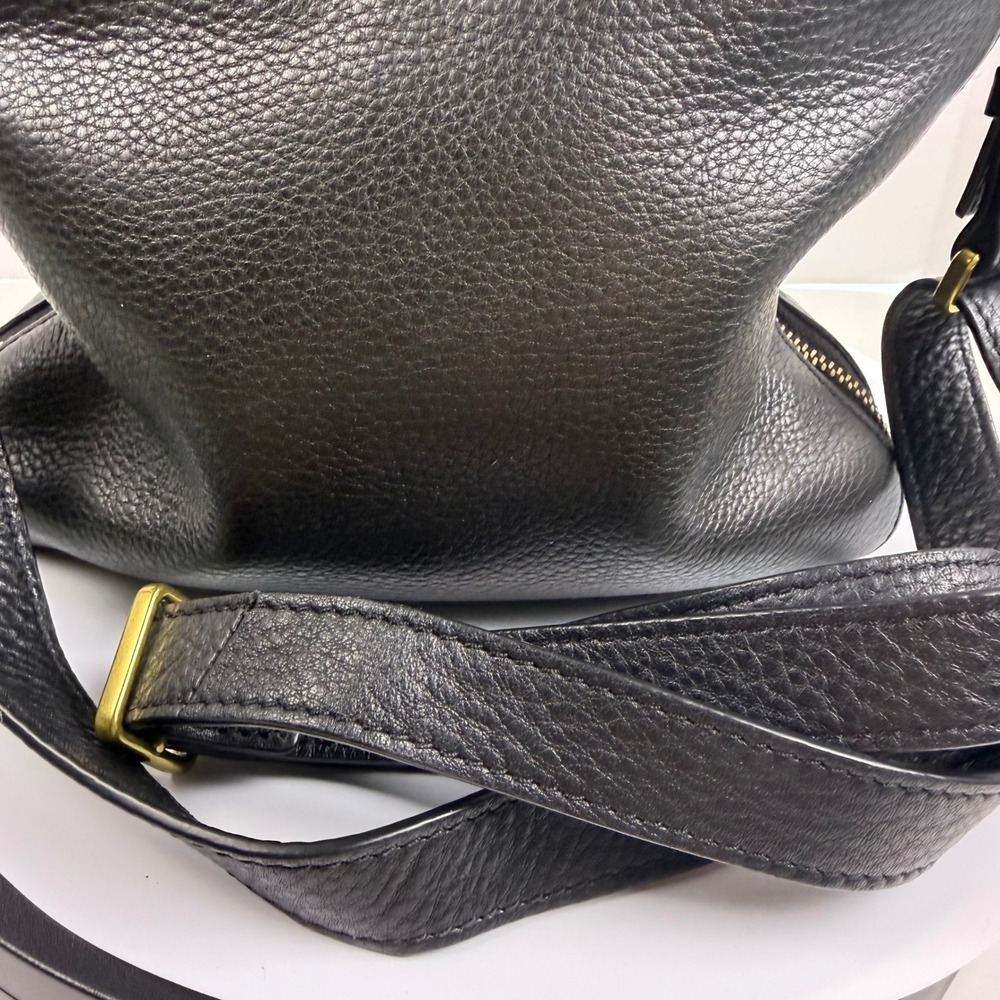 Fossil Black Pebbled Leather Crossbody Bag Expandable Brass Key Charm Messenger - Picture 5 of 14